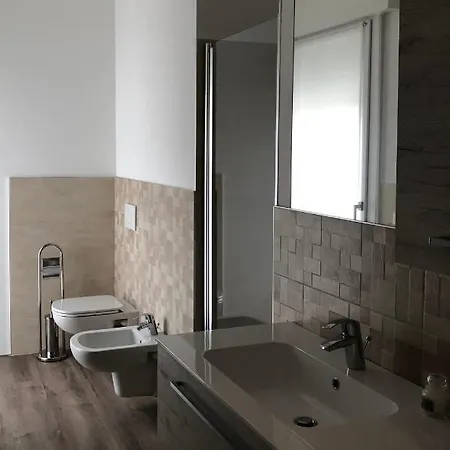 Garage Con Maison d'hôtes