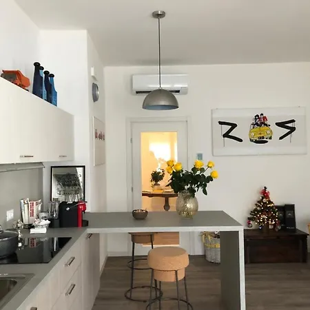 Garage Con Maison d'hôtes *