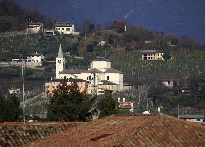 Garage Con Pensjonat