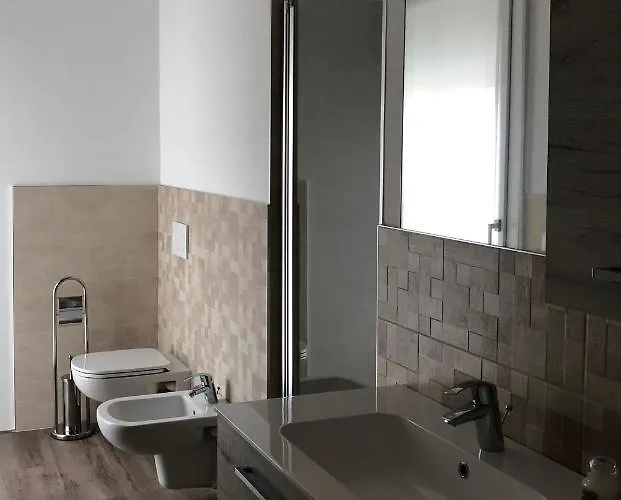 Garage Con Pensjonat