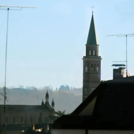 게스트하우스 Garage Con *